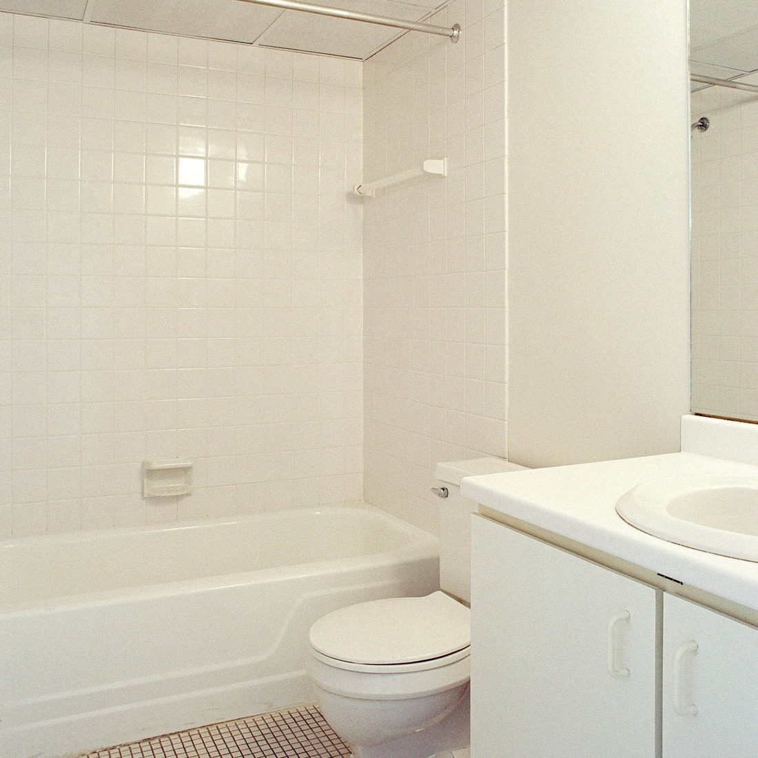 interior of Apt. 21