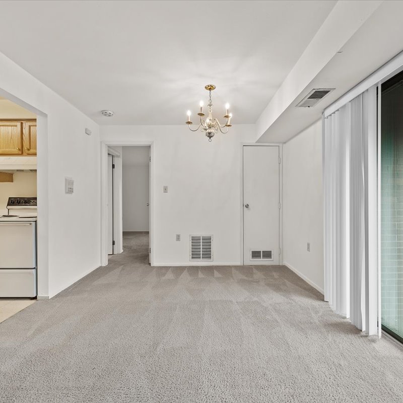 interior of Apt. 32