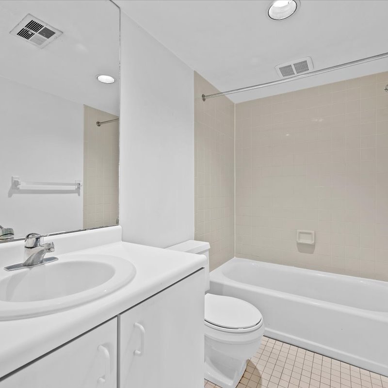 interior of Apt. 32