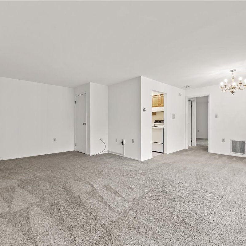 interior of Apt. 32