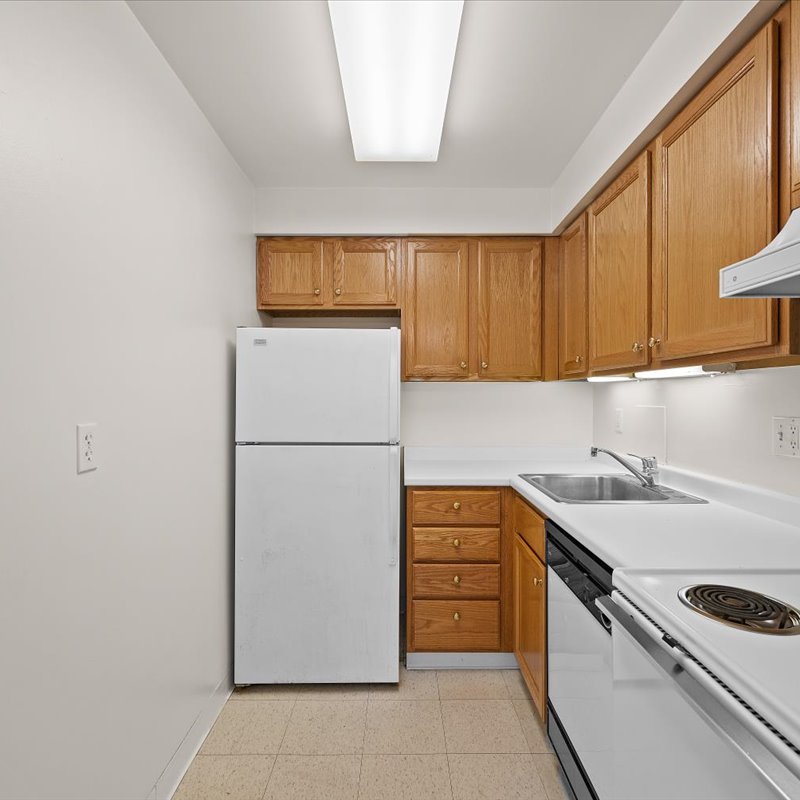 interior of Apt. 32