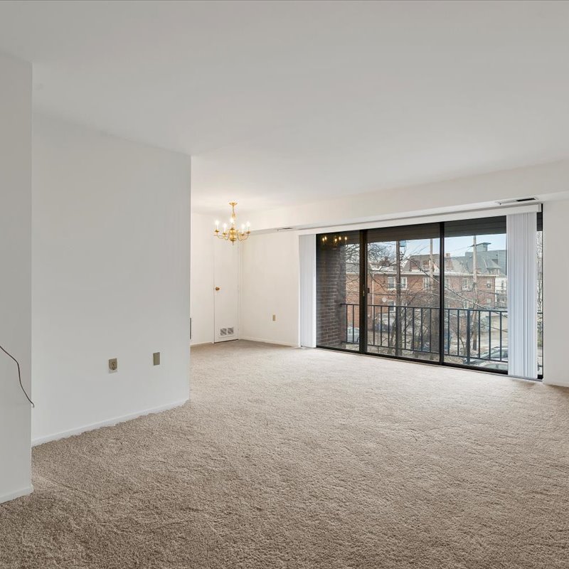 interior of Apt. 33