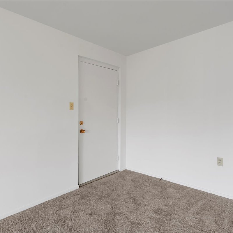 interior of Apt. 33