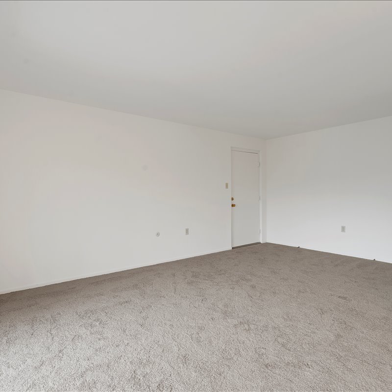 interior of Apt. 33