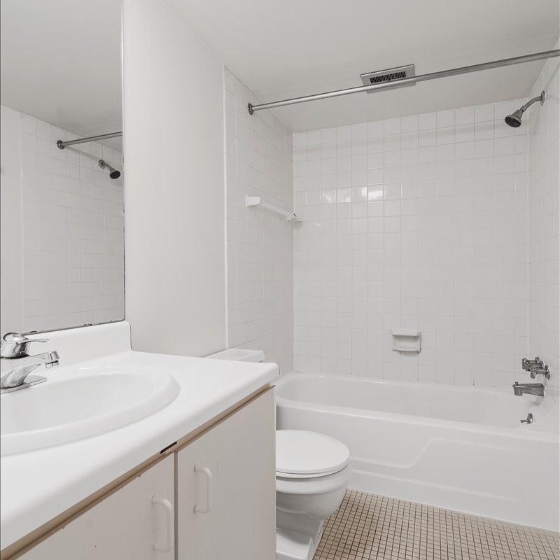 interior of Apt. 33