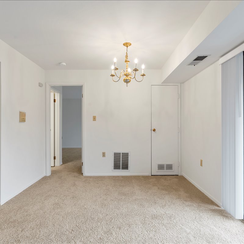 interior of Apt. 33